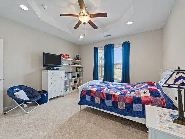 Building Photo - Earn Wealth While Leasing - Like a Homeowner - Lease to Own