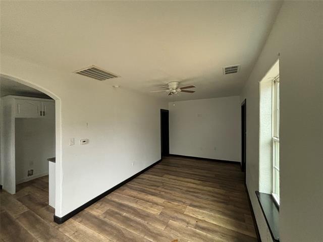 Building Photo - 401 E Freeman St