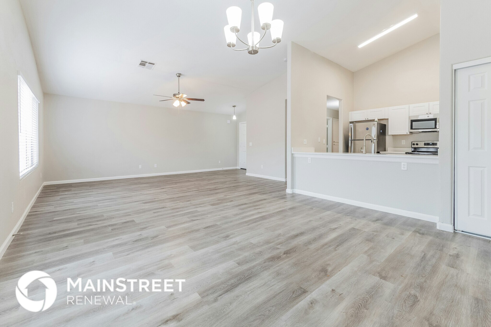 Building Photo - 9008 W Yale St