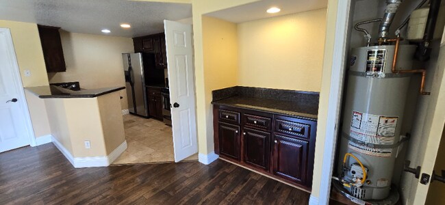 Building Photo - 3965 Nobel Dr