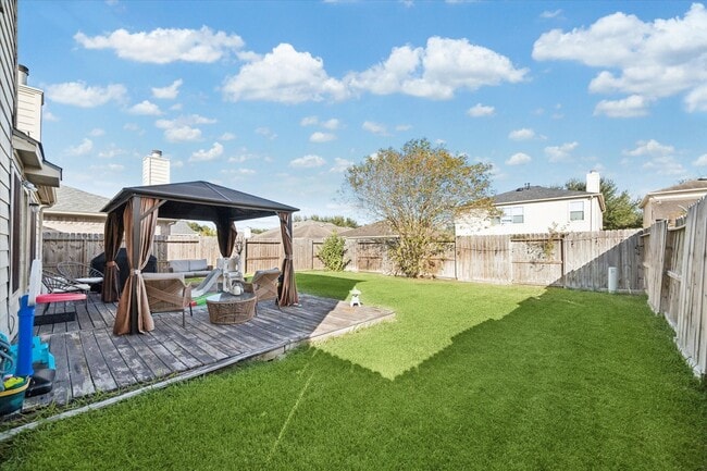 Building Photo - 5802 Spring Sunrise Dr