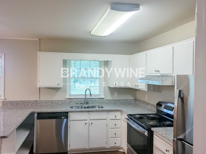 Building Photo - 2560 Foxlair Trail