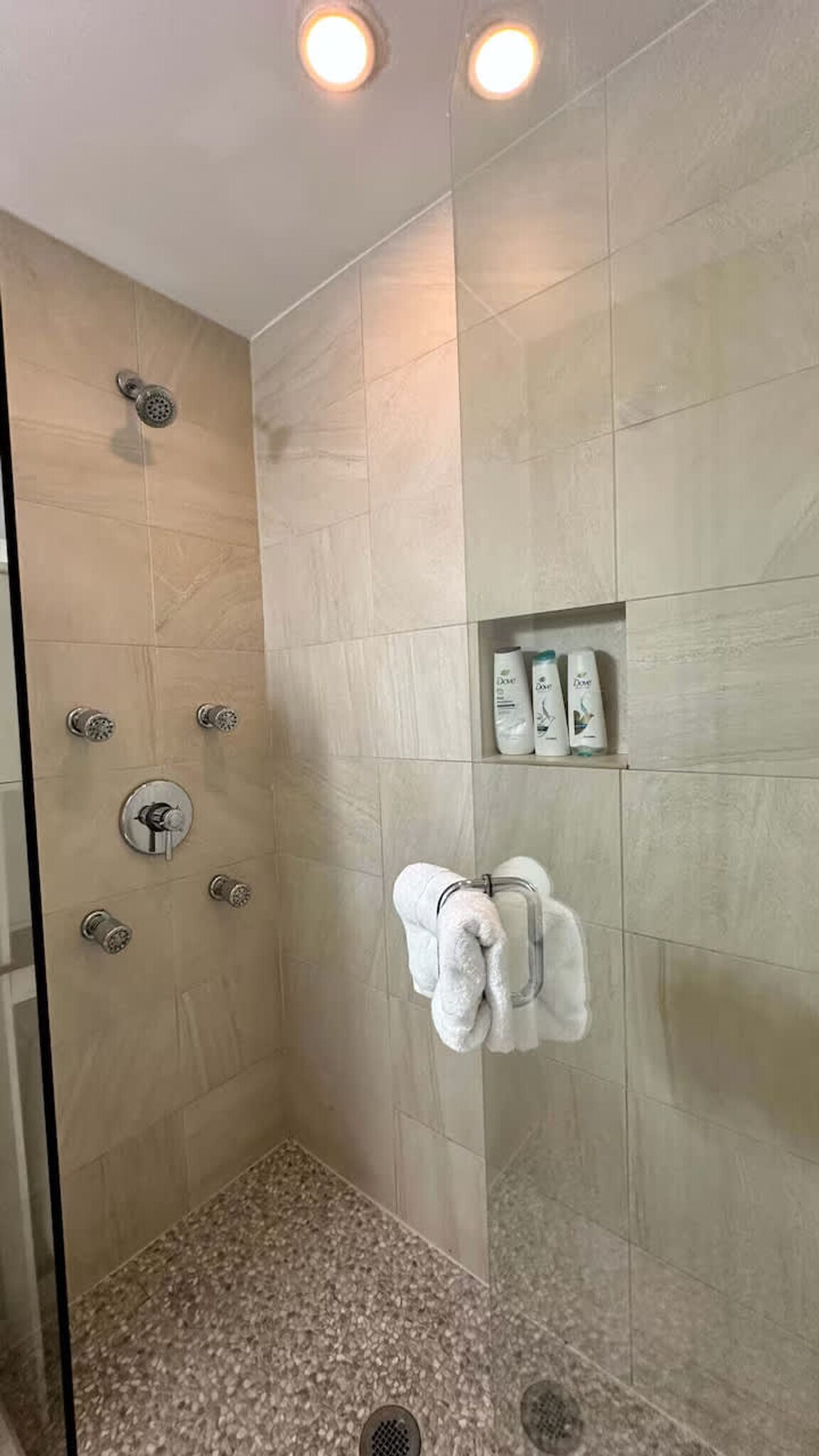 Building Photo - 951 W Huron St