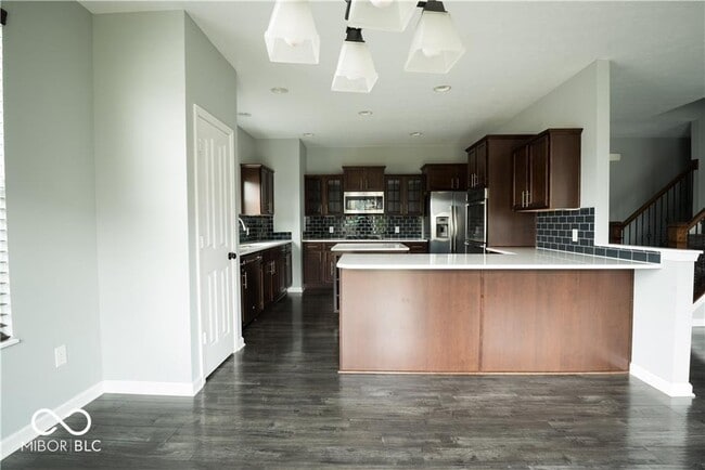 Building Photo - 15665 Eastpark Dr