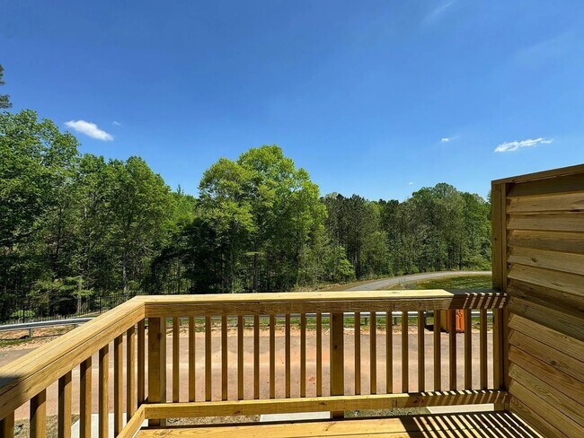Building Photo - Charming 3BR Townhome in Wake Forest