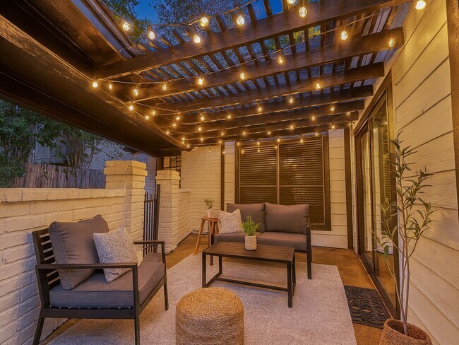 Building Photo - 15619 Ripplewind Ln