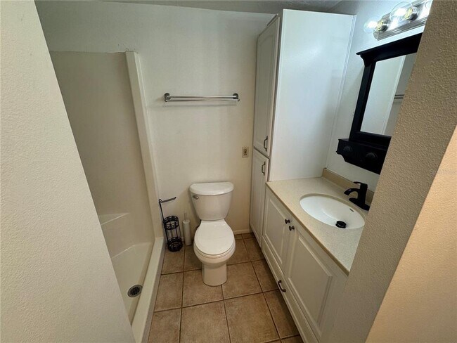 Building Photo - 3740 Aberdeen Dr