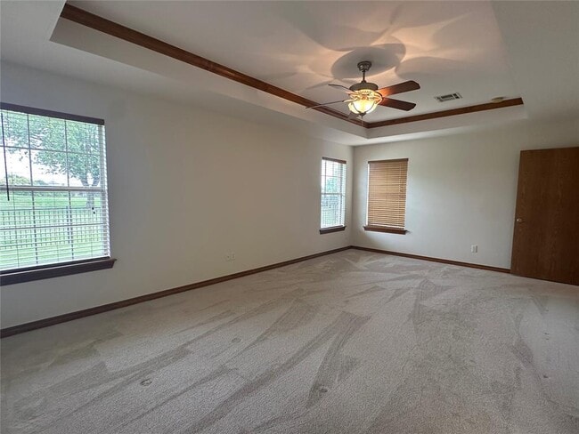 Building Photo - 15713 Traditions Blvd