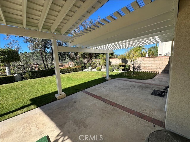 Building Photo - 789 Newbury Way