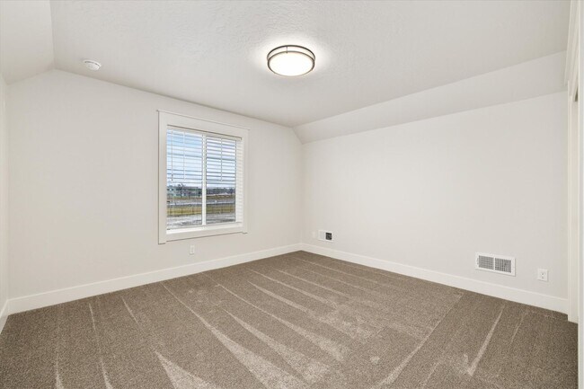 Building Photo - 3903 W Spring House Ln