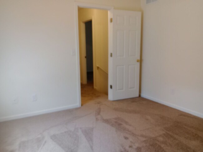 Building Photo - 4306-4306 W Caleb Ct