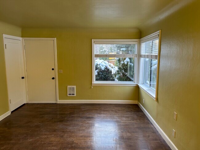 Living Room - 1148 Sidney Ave