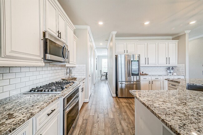 Building Photo - 9507 Carson Ln
