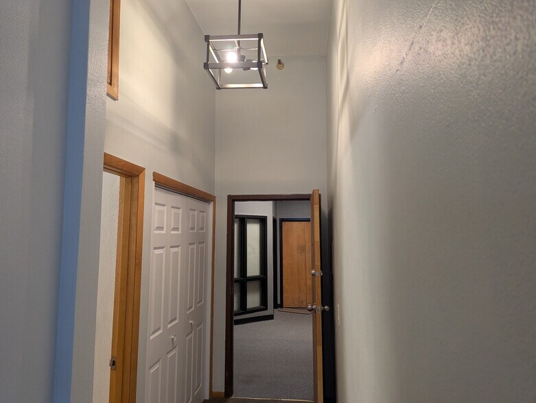 Building Photo - 222 Jay St