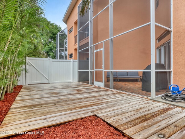 Building Photo - 118 Mediterranean Way