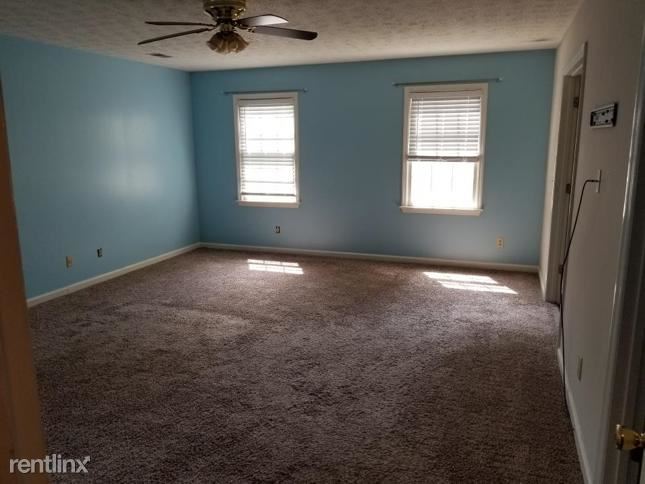 Building Photo - 4 br, 2 bath House - 661 i Deer Oaks Drive
