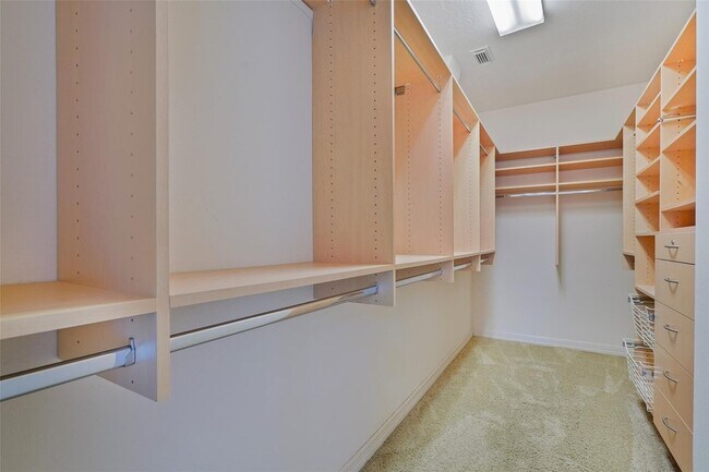 Building Photo - 6915 Monarch Lake Ln