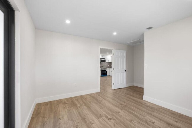 Building Photo - 1522 NW 41st St