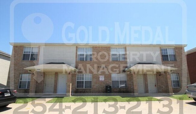 Primary Photo - 3402 Barcelona Dr