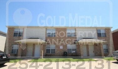 Building Photo - 3402 Barcelona Dr