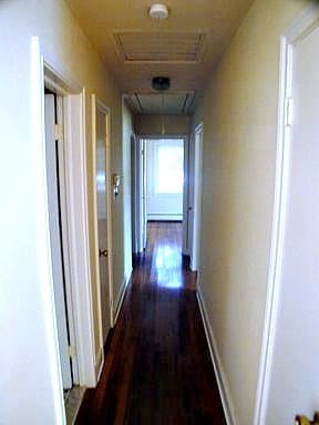 Building Photo - -- AVAILABLE APRIL 15TH -- 4 BR / 3 BA Raised Ranch, Brick home in Pinedale Farms (West End!), Av...