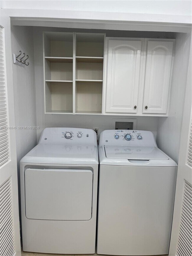 Building Photo - 7483 SW 82nd St