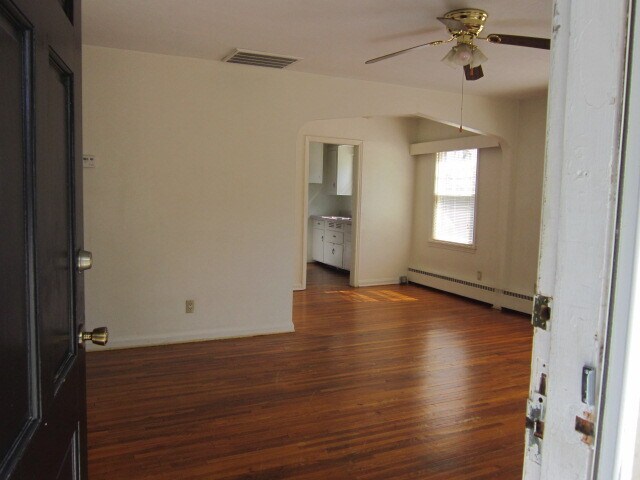 Building Photo - 1828 Platt St