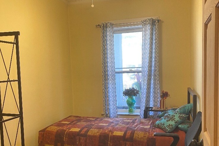 Building Photo - 5614 N Wayne Ave