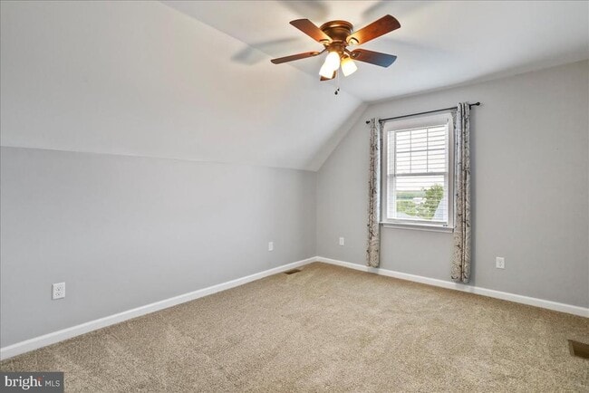 Building Photo - 115 Beauregard Dr