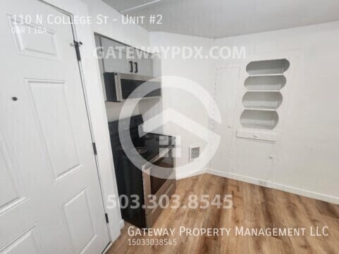 Building Photo - 110 N College St