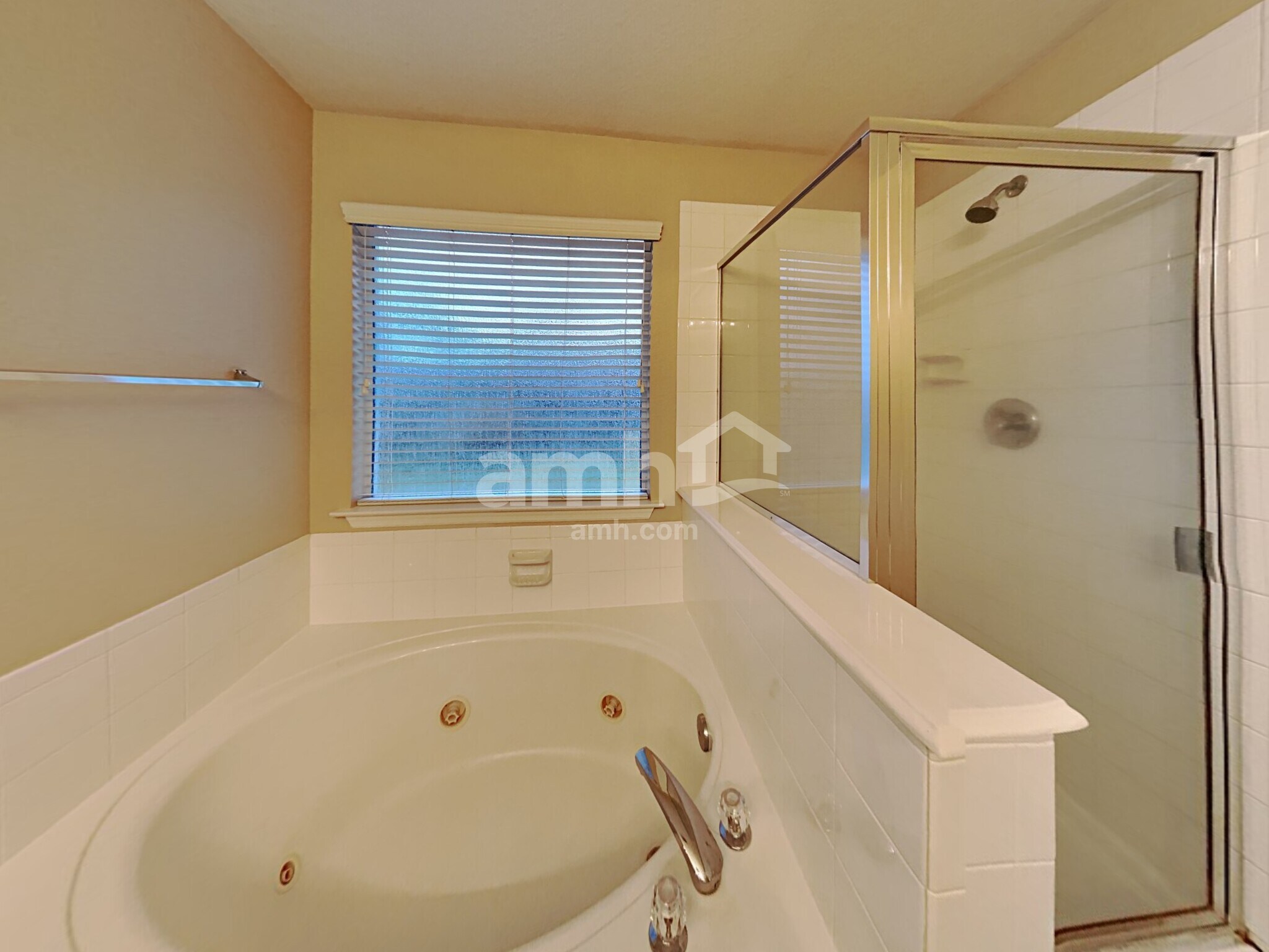 Building Photo - 3318 Falcon Trail Dr