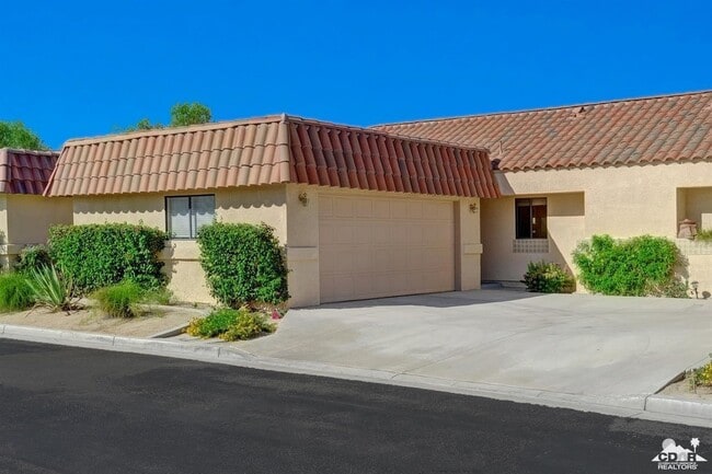 Building Photo - 40461 Bay Hill Way