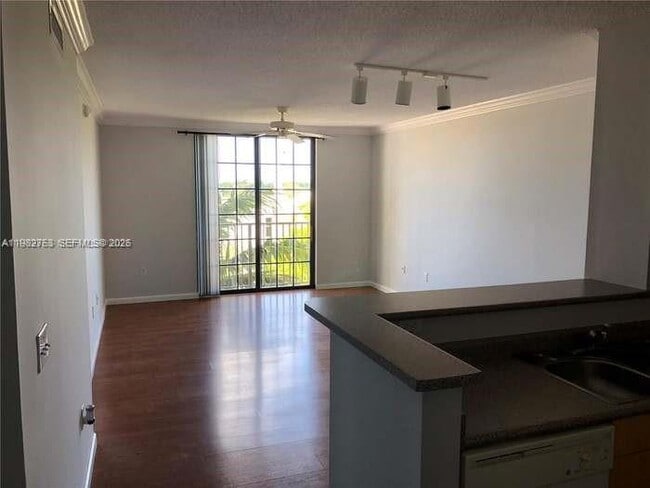 Building Photo - 1919 Van Buren St