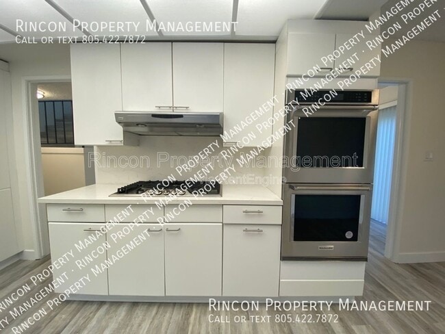 Building Photo - 555 Skyline Rd