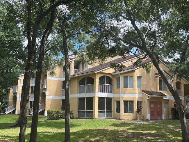 Primary Photo - 2341 NW 33rd St