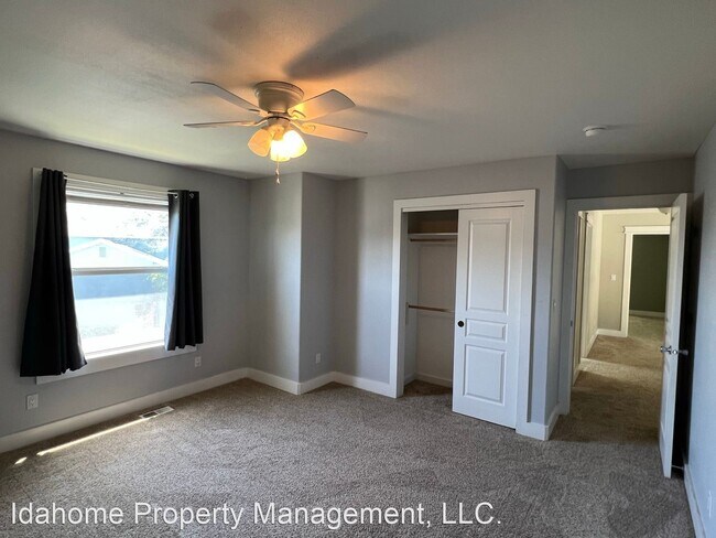 Building Photo - 4 br, 2.5 bath House - 10539 W Merab Ct