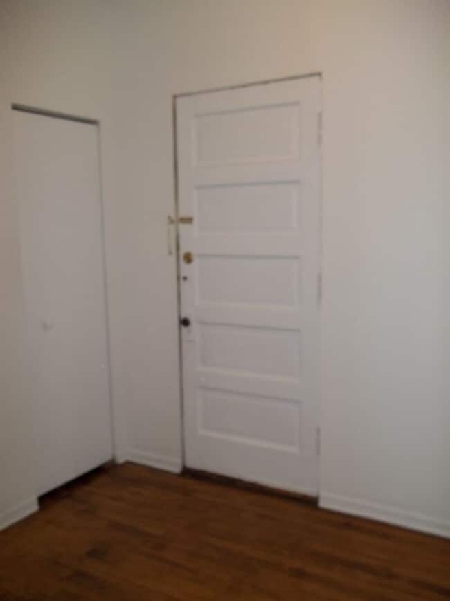 Building Photo - Beautiful 1 Bed Apartment in North Center/ Ravenswood Area Available September 1st