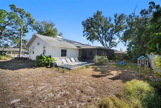 Building Photo - 402 72nd St NW