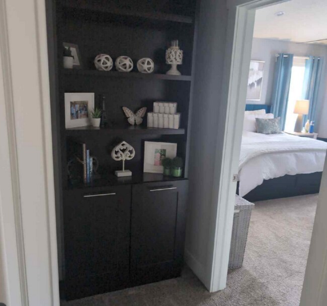 Building Photo - 10617 Topview Rd