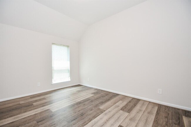 Building Photo - 10803 Spiny Caterpillar Ct