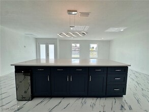 Building Photo - 335 SW 48th Terrace