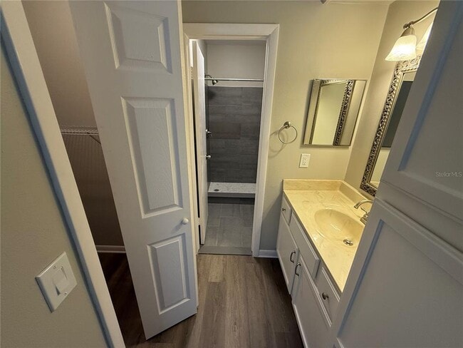 Building Photo - 14731 Pine Glen Cir