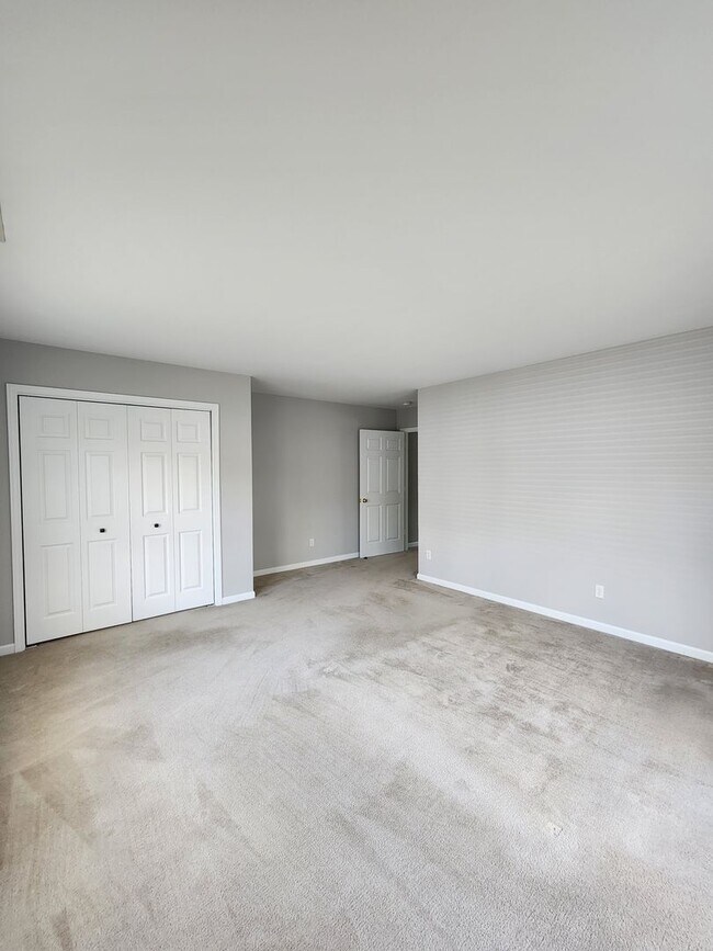 Building Photo - 14 Cherry Laurel Ln
