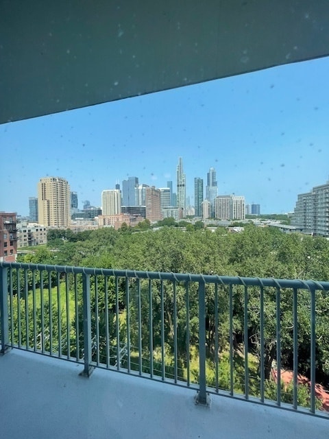 Building Photo - 1600 S Prairie Ave