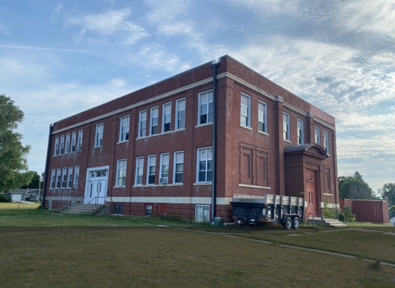 Building Exterior - 312 Sycamore St