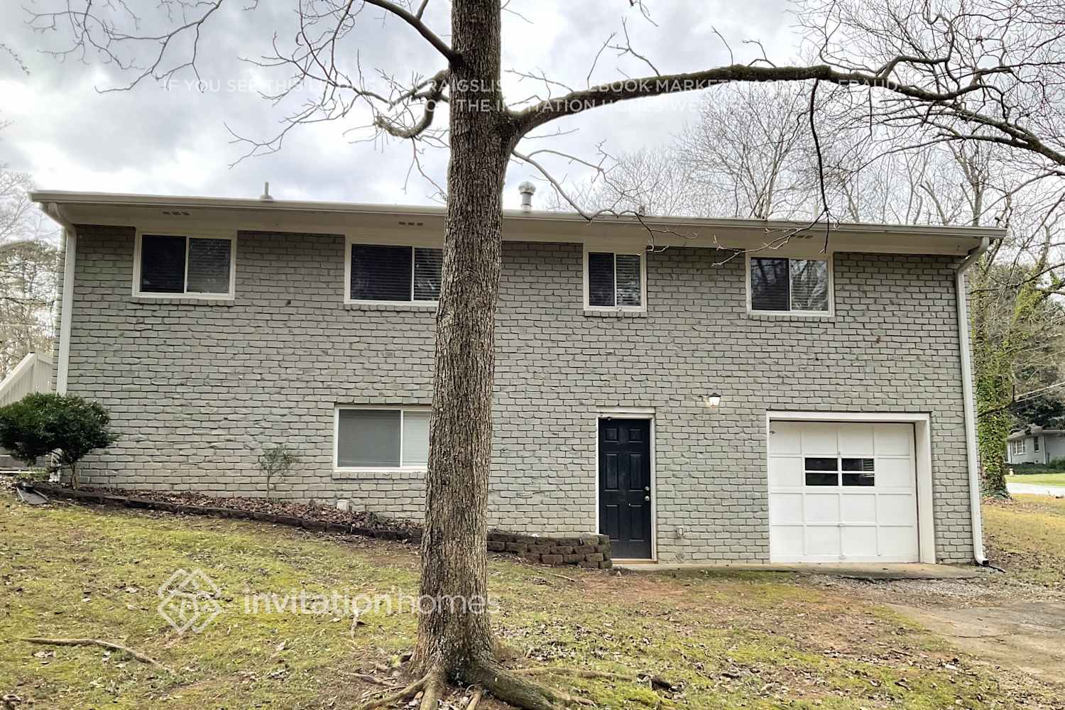 Building Photo - 327 Terrydale Dr SE