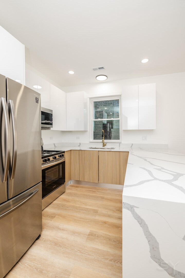 Building Photo - 2949 W 25th Pl