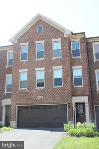 Building Photo - 42181 Castle Ridge Square