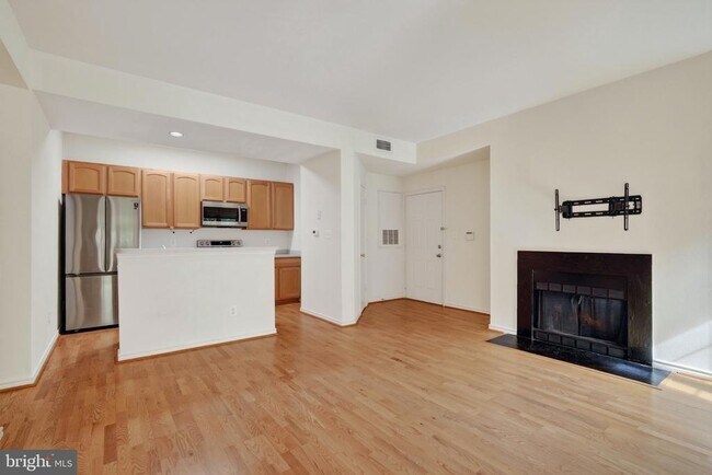 Building Photo - 12160 Penderview Ln