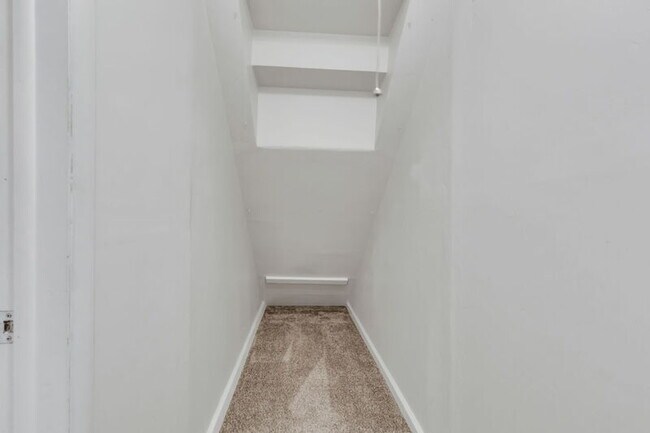 Building Photo - 7482 Beach Ct